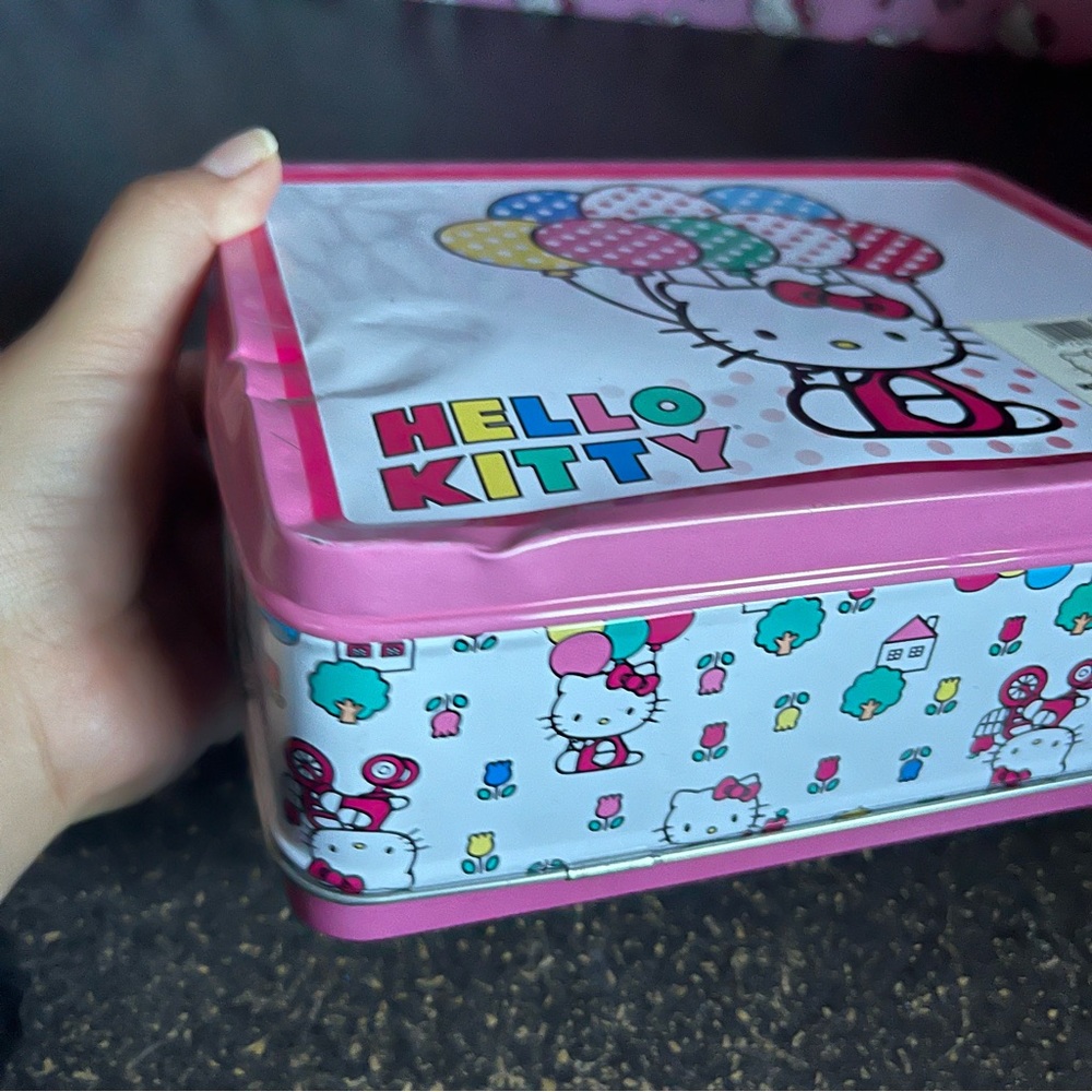 Hello Kitty Bundle - Picture 13 of 16